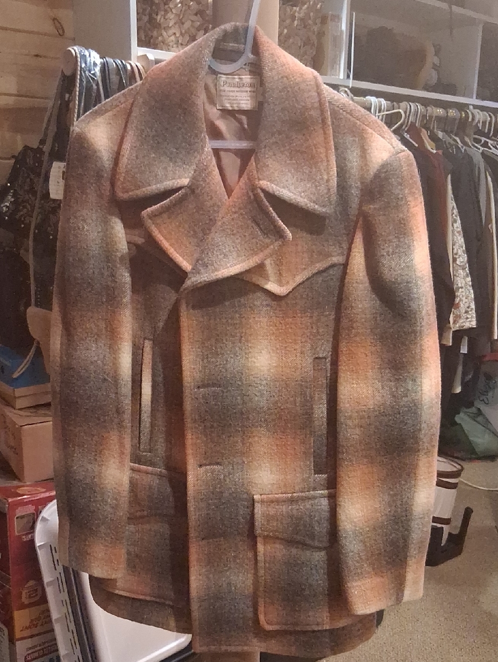Pendleton Vintage HIGH GRADE WESTERN WEAR Plaid Wool Coat in Brown and Cream